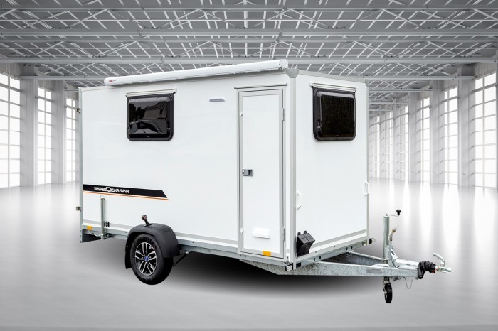 <strong> SPEEDCARAVAN 421</strong>